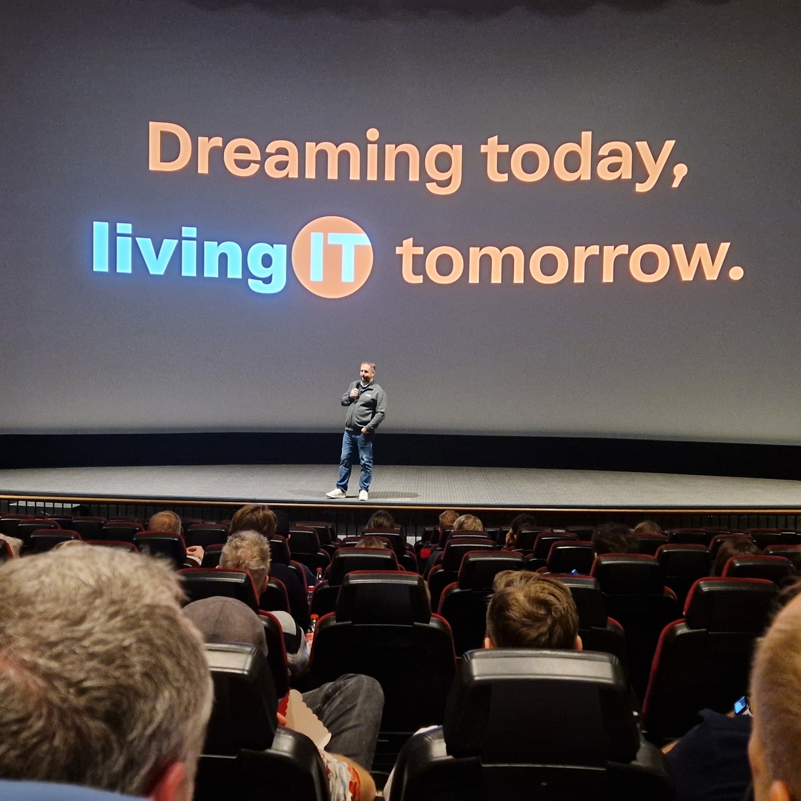 IT-bio – presentation före filmvisning